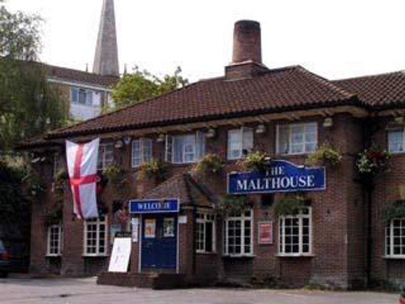 Outside. (Pub, Key). Published on 31-07-2006