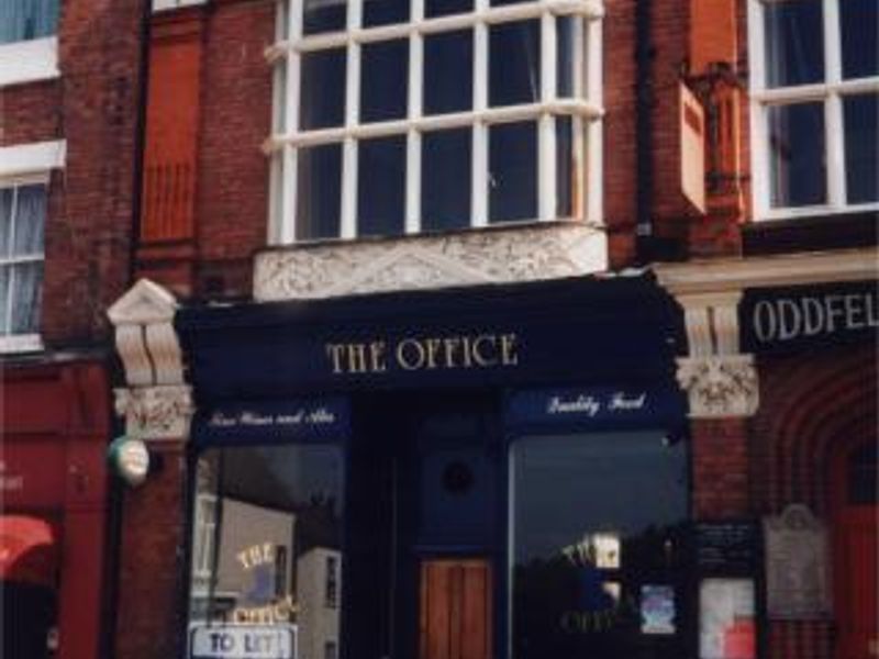 Outside. (Pub, Key). Published on 18-06-2006 