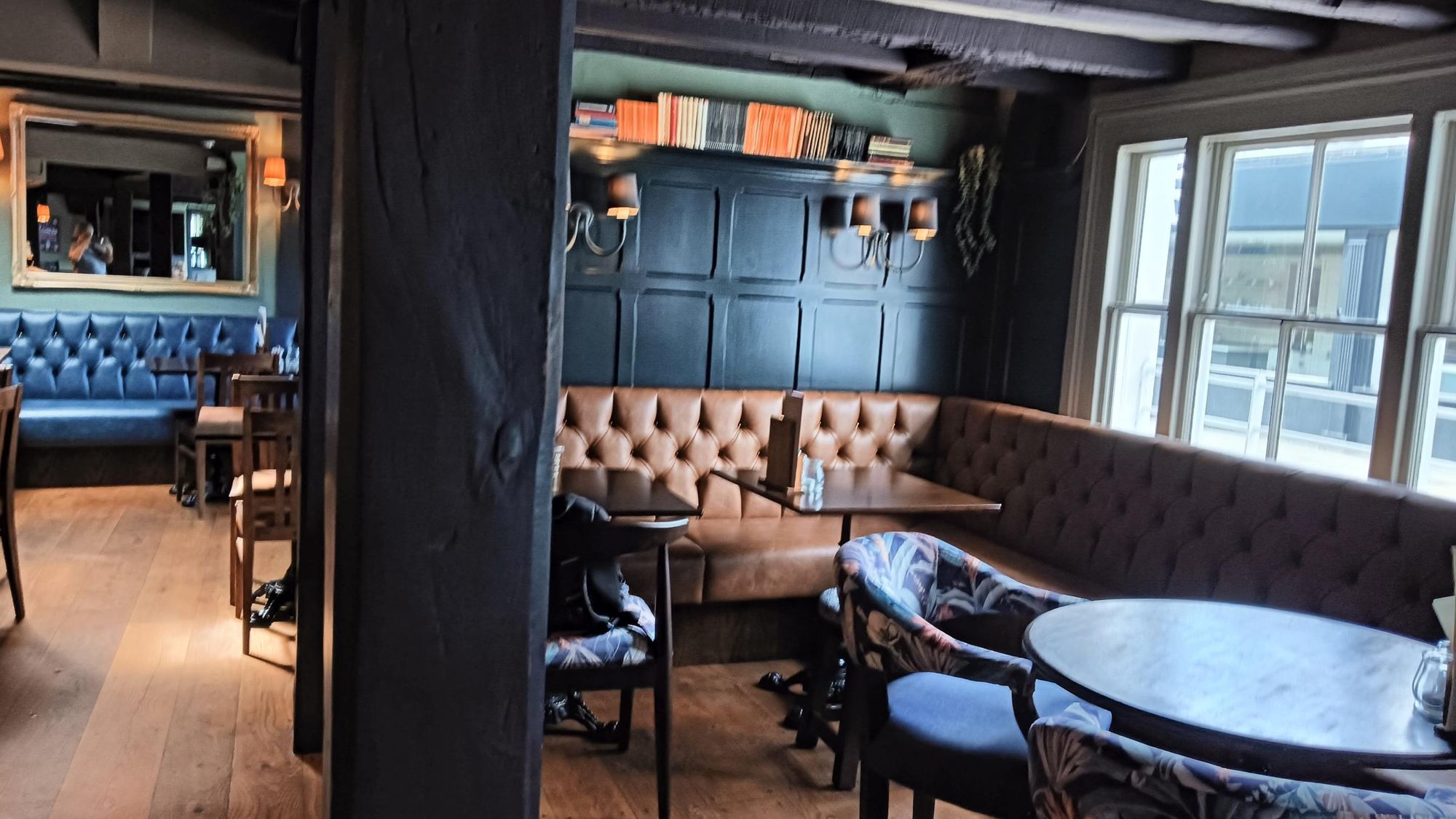 Main bar inside. (Pub, Bar). Published on 11-07-2024