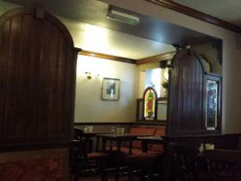(Pub, Bar). Published on 09-09-2015