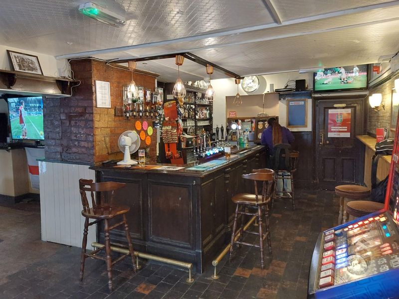 (Bar). Published on 19-04-2023
