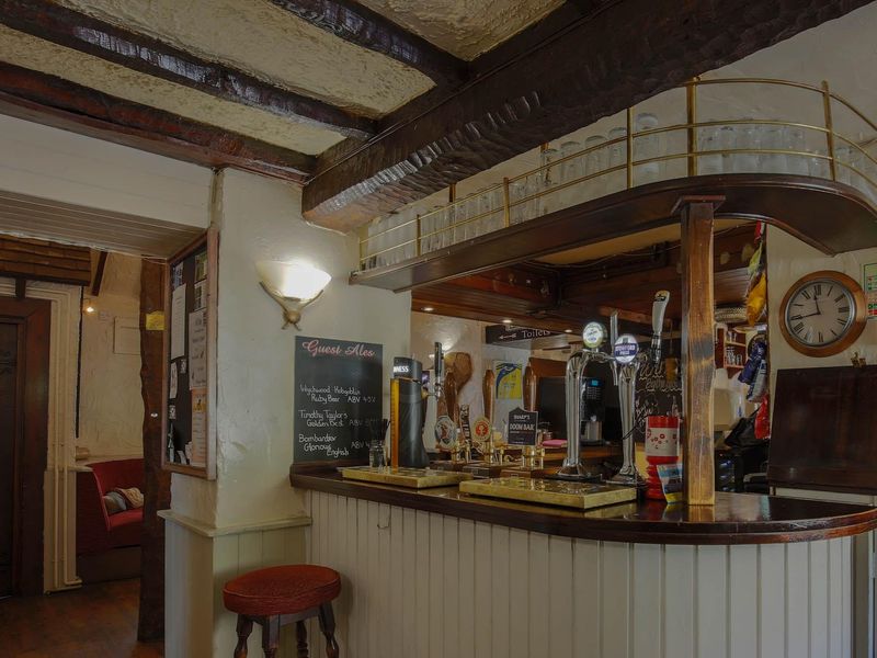 (Pub, Bar). Published on 10-06-2019 