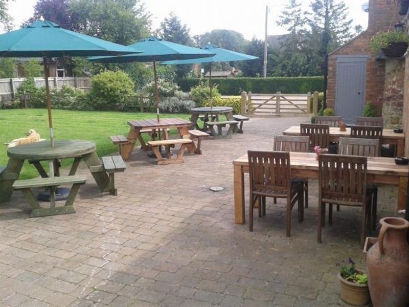 (Pub, Garden). Published on 06-09-2016