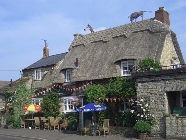 Black Bull Mkt Overton. (Pub, External). Published on 20-11-2013