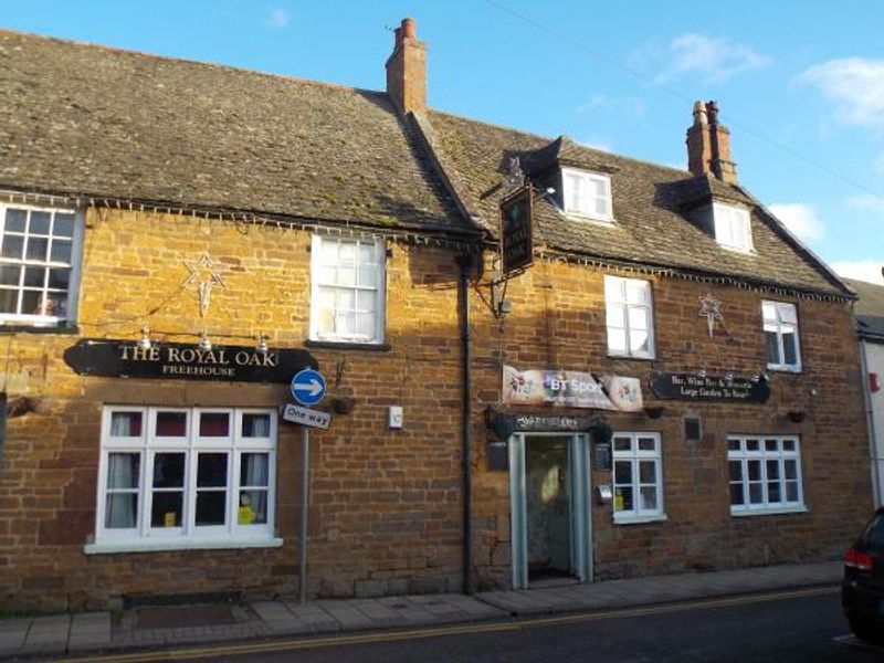 Royal Oak, Uppingham. (Pub, External). Published on 05-01-2014