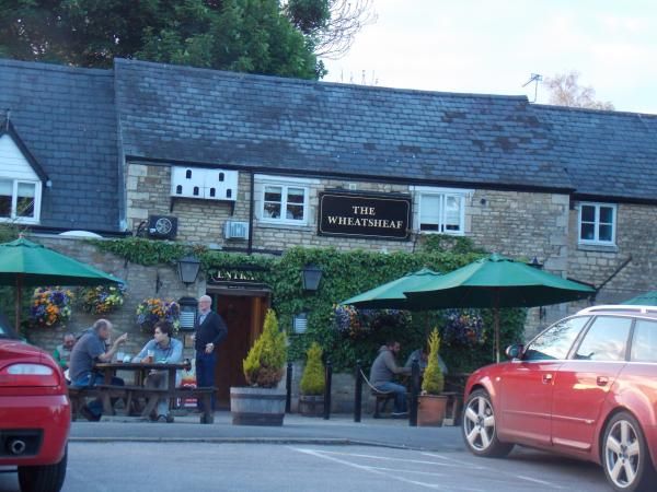 Wheatsheaf Edith Weston. (Pub, External). Published on 19-11-2013