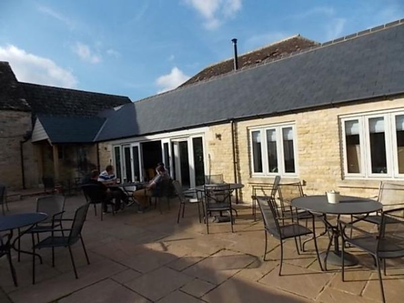 Rutland Water Golf Course. (Pub, Garden). Published on 11-11-2013