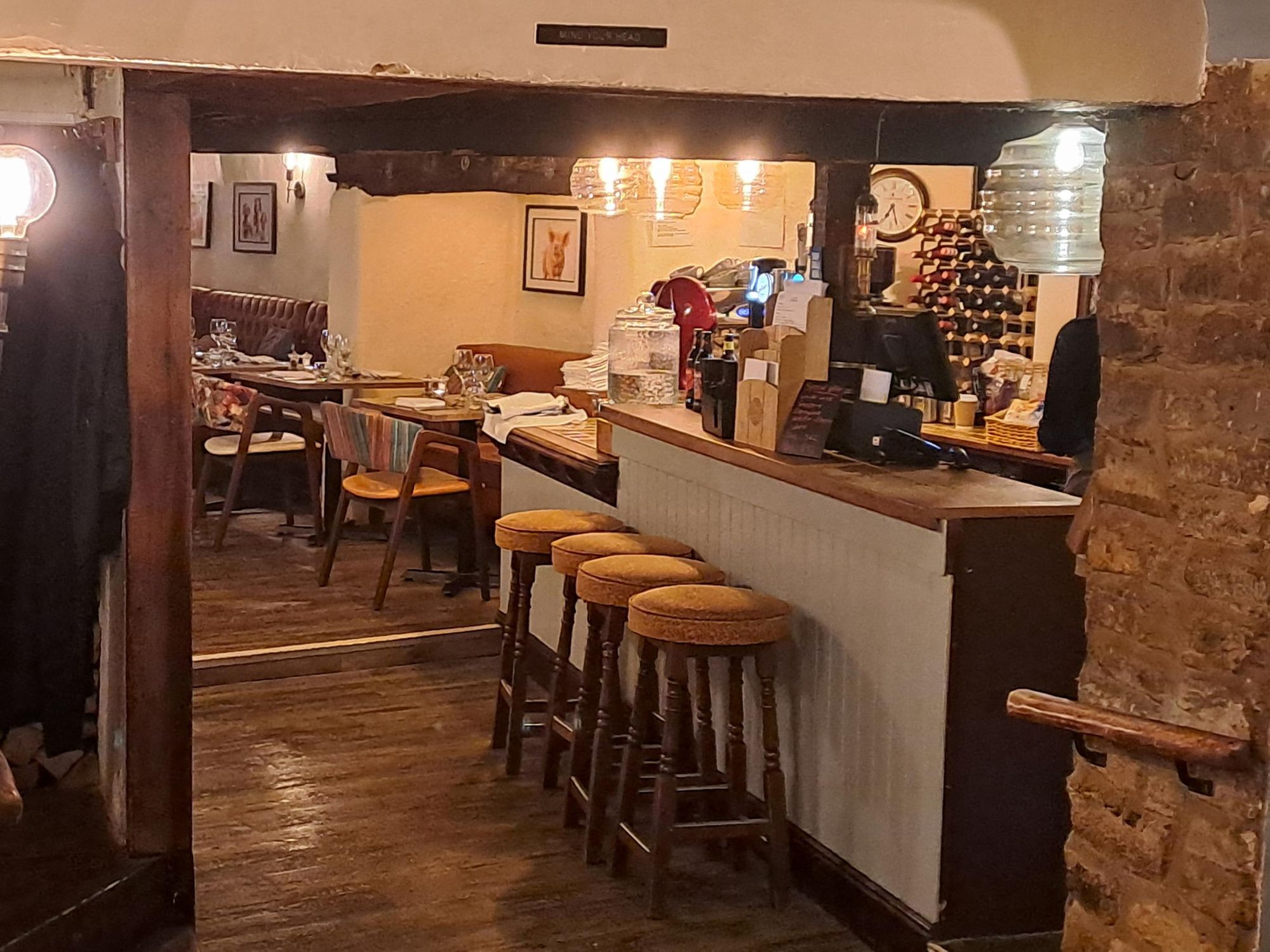 (Bar). Published on 16-10-2025
