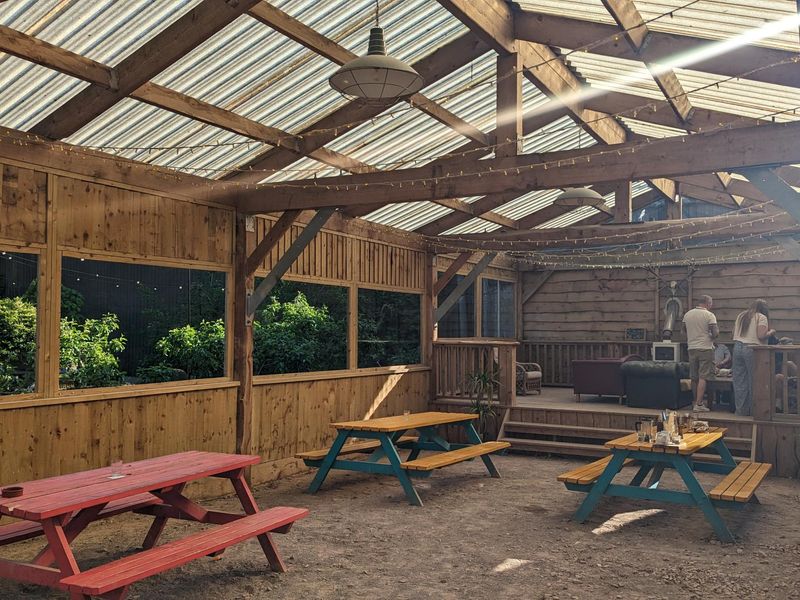 (Pub, Garden). Published on 02-10-2025 