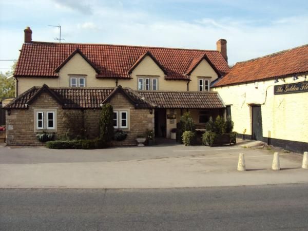 Golden Fleece . (Pub, External). Published on 22-01-2013