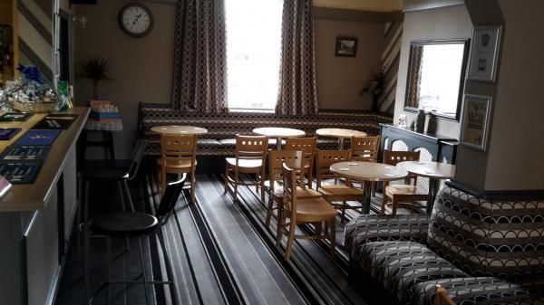Lounge. (Pub). Published on 10-10-2015