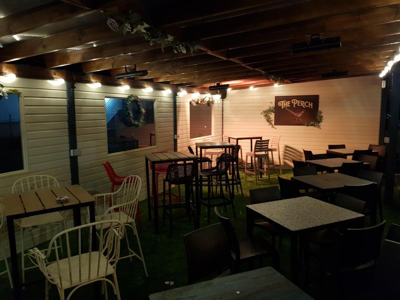 Outside shelter. (Pub, External, Garden). Published on 30-12-2021