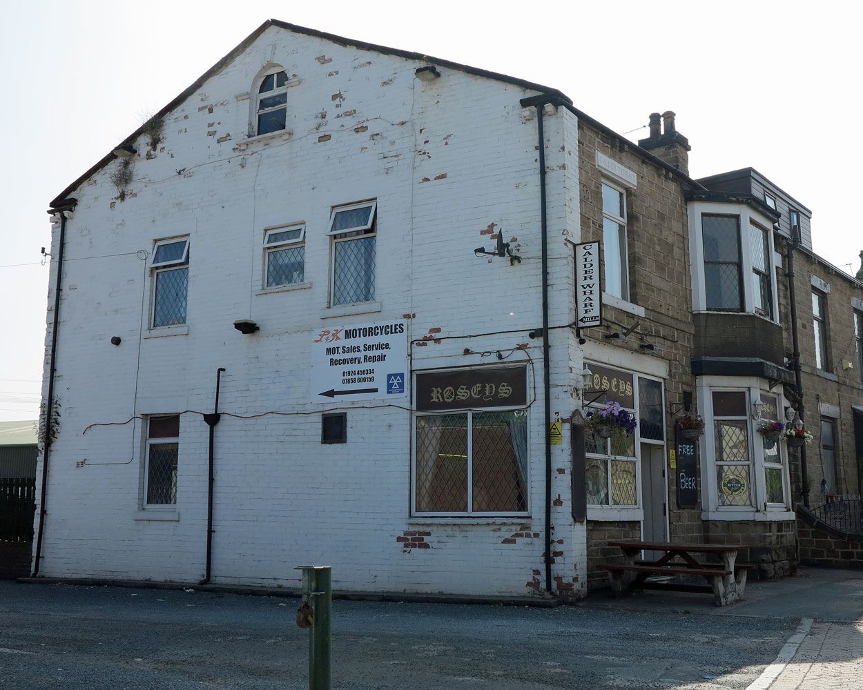 Rosey's Bar. (Pub). Published on 13-07-2013