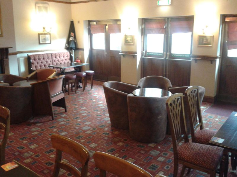 (Pub, Bar). Published on 23-09-2018