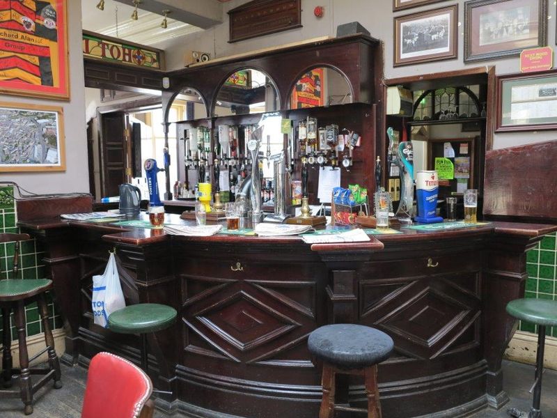 Dewsbury Central Station Hotel. (Pub). Published on 17-06-2013