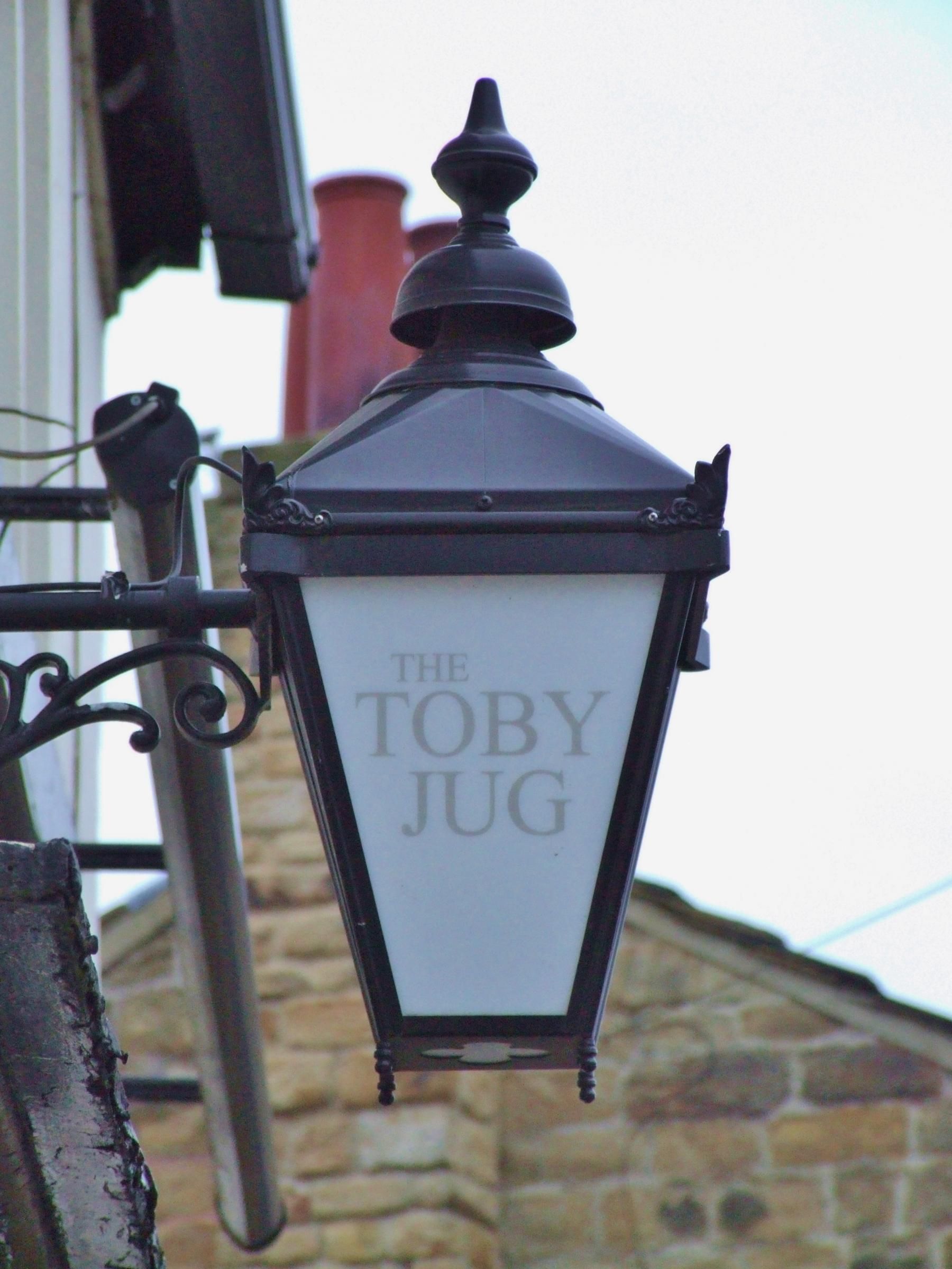 (Pub, External, Sign). Published on 01-11-2016