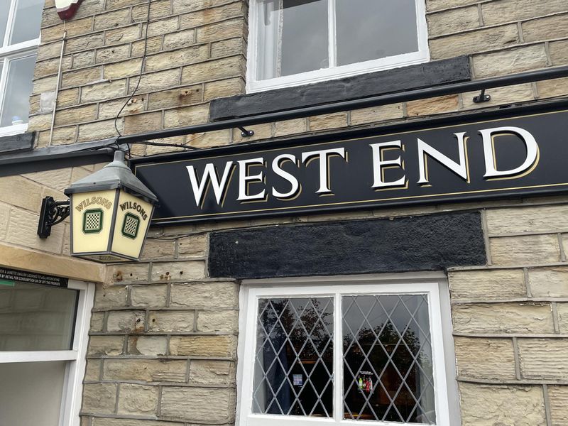 (External, Sign). Published on 02-08-2022