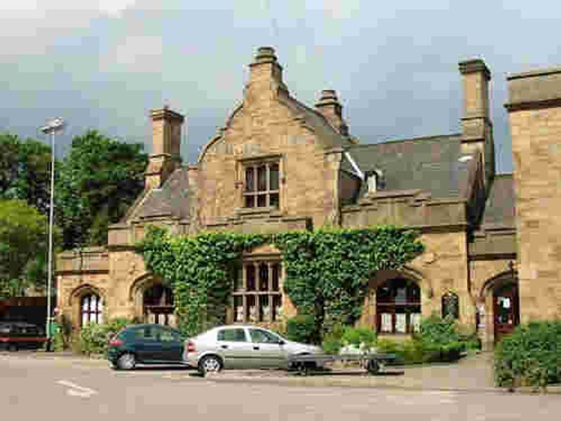 Main entrance. (Pub, External). Published on 07-04-2013