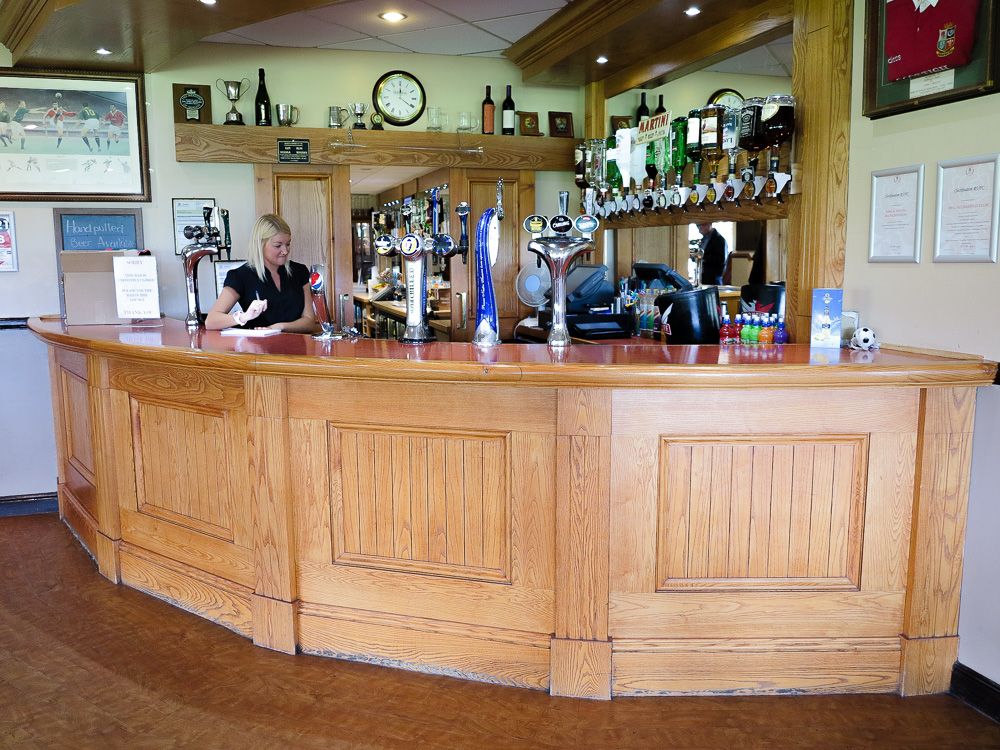 Cleckheaton Sports Club. (Award). Published on 12-10-2013