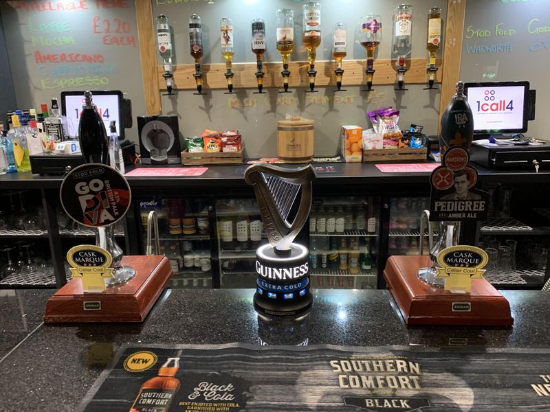 Ales on the Bar. (Bar). Published on 26-11-2019