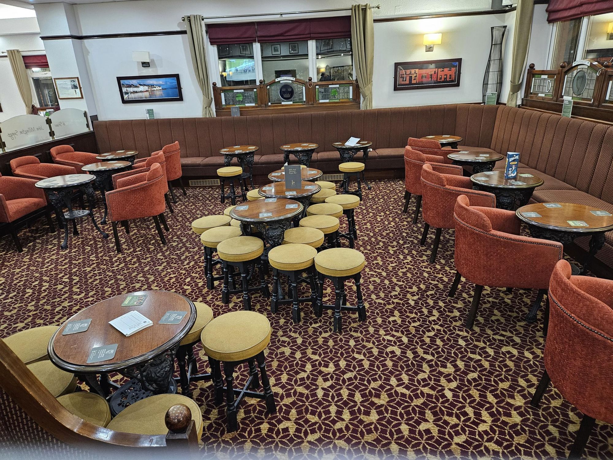 part of the lounge. (Pub). Published on 16-10-2025