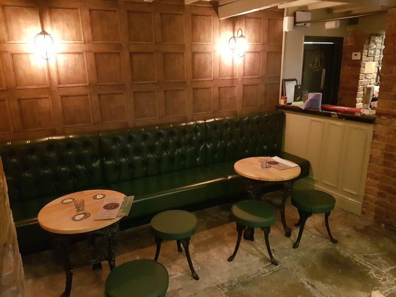 snug area. (Pub). Published on 29-06-2023