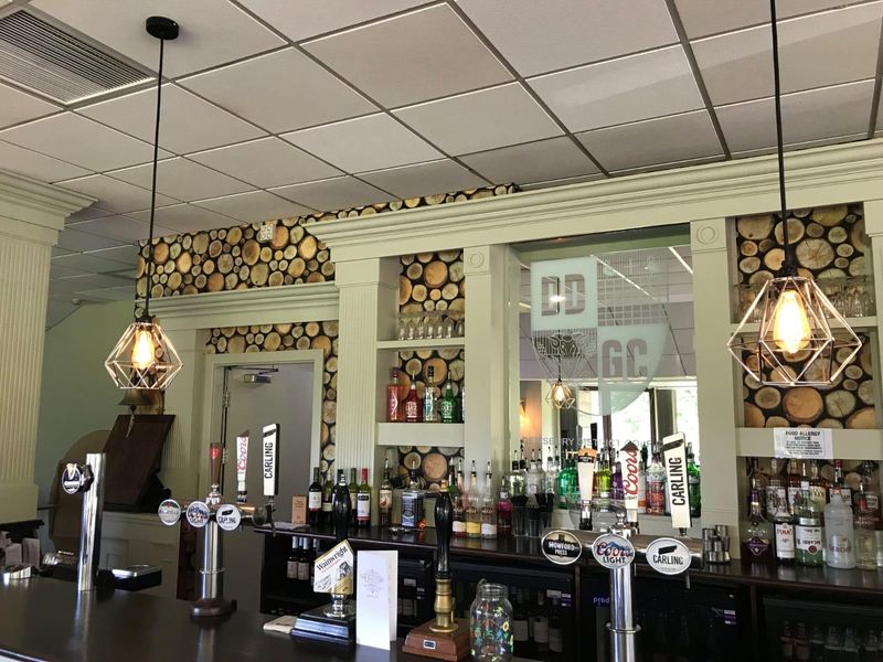 Dewsbury District Golf Club Bar. (Bar). Published on 30-08-2019