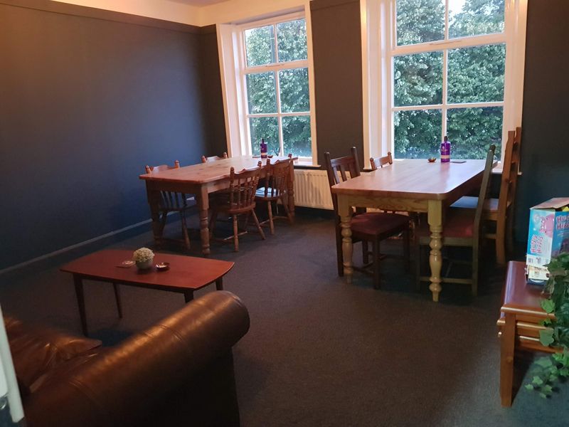 Upstairs lounge. (Pub). Published on 05-08-2022