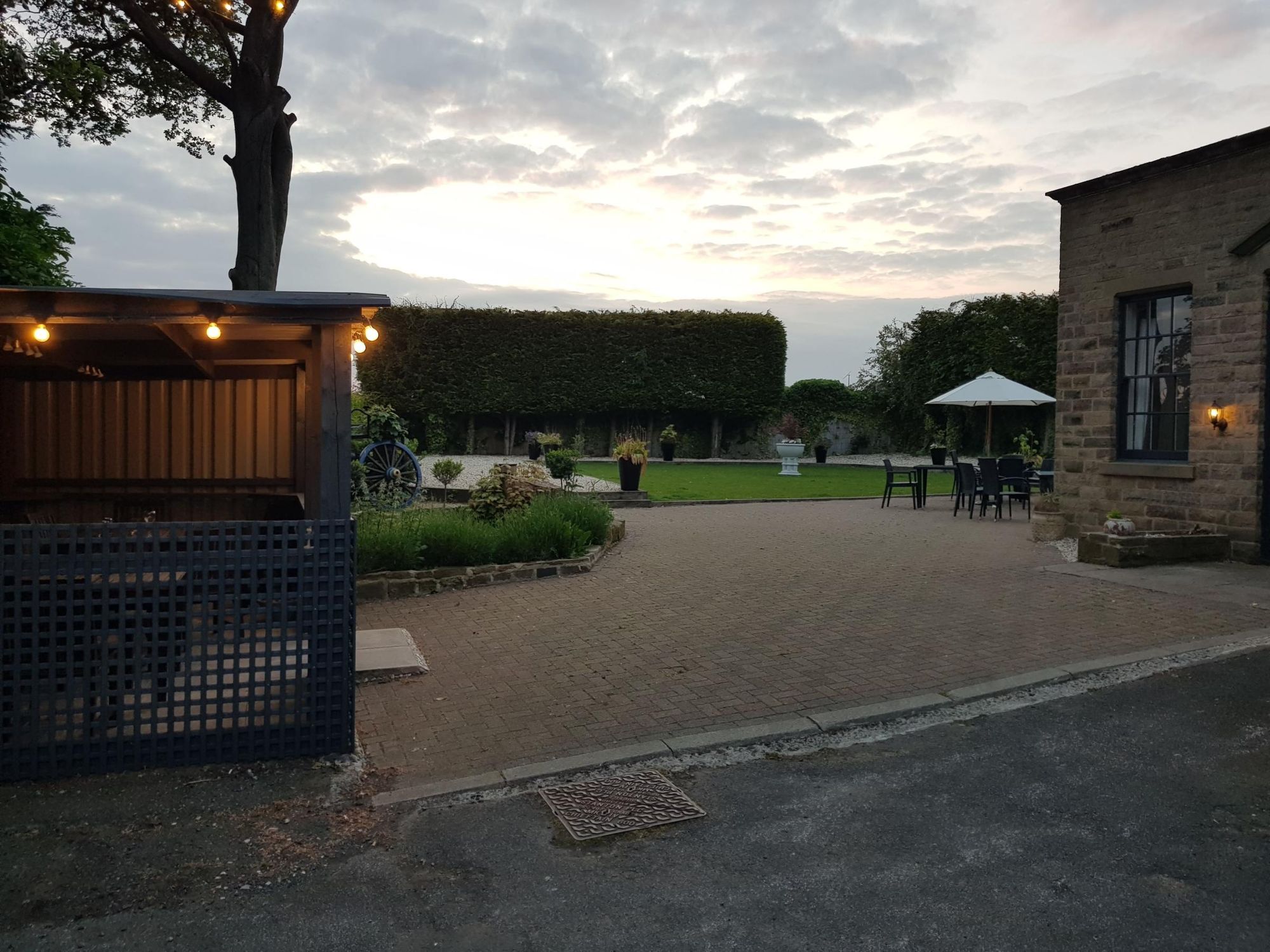 Terrace. (Pub, External, Garden). Published on 31-05-2023