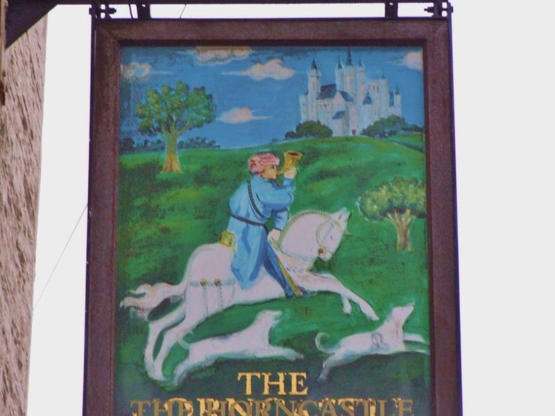(Pub, External, Sign). Published on 01-11-2016