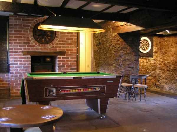 (Pub, Bar). Published on 15-01-2012