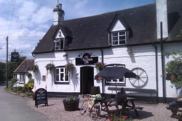 Crown, Peopleton. (Pub). Published on 06-07-2012
