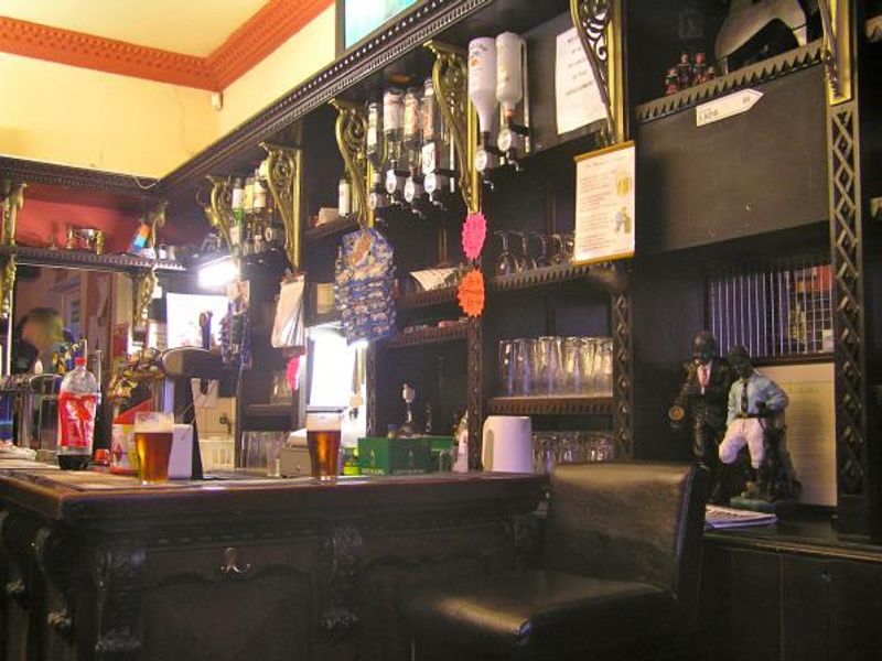 (Pub, Bar). Published on 15-01-2012