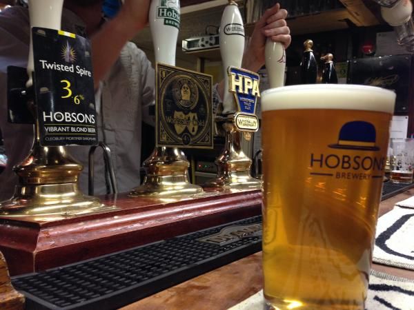 (Pub, Bar). Published on 13-11-2014