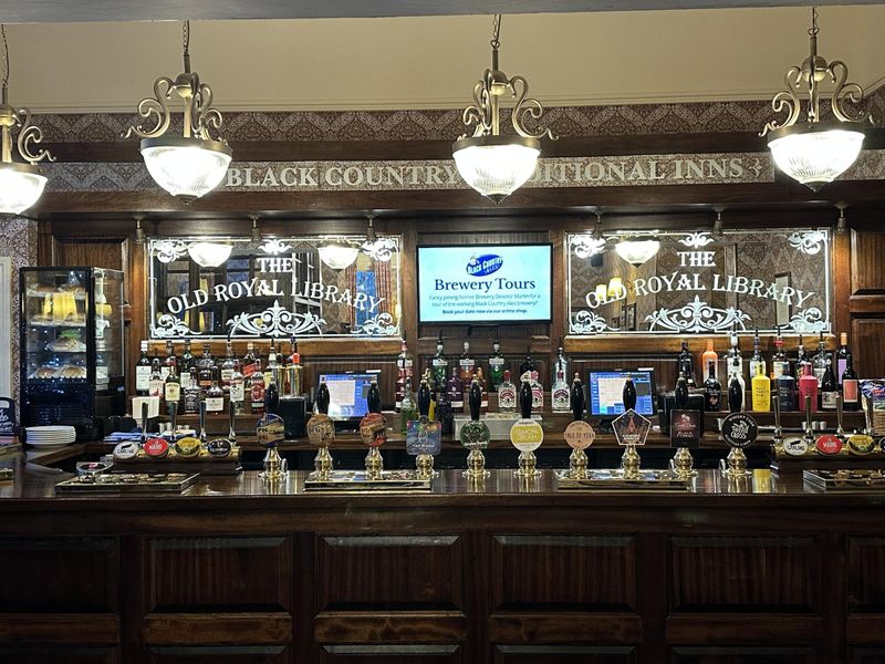 (Bar). Published on 22-12-2025 