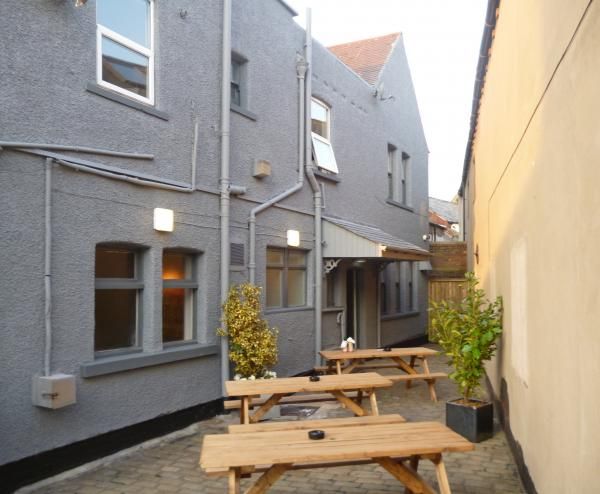 (External, Garden). Published on 06-04-2015