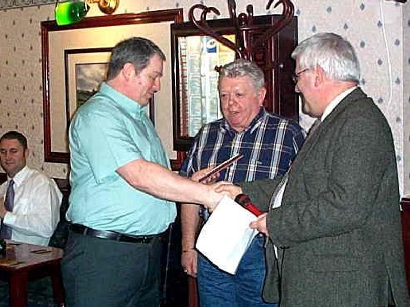 Ian Charlton from CAMRA's National Clubs Committee presents Club. (Publican, Award). Published on 17-06-2013 