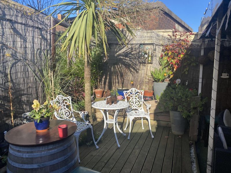 garden. (Pub, Garden). Published on 03-03-2022