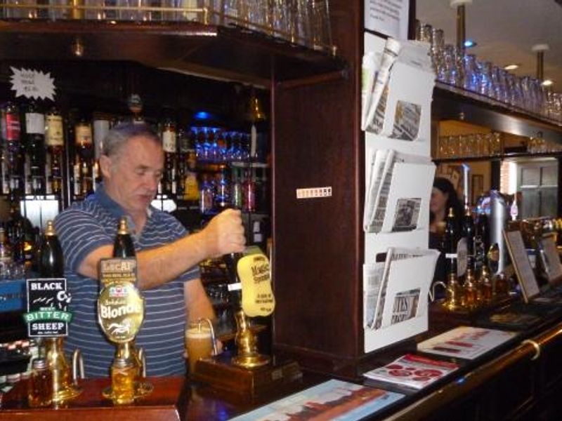 (Bar). Published on 25-05-2014 