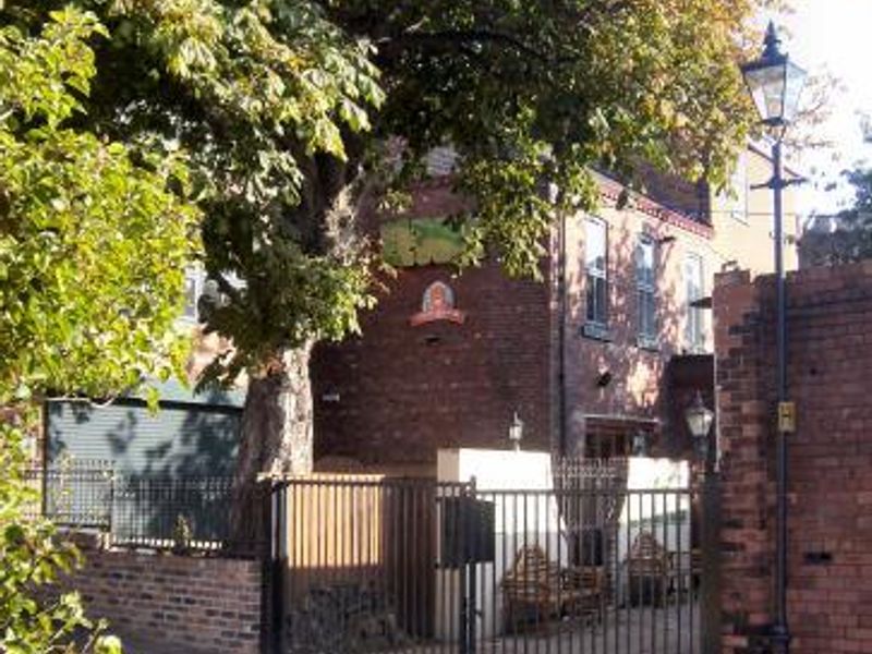(Pub, External, Garden). Published on 03-09-2012