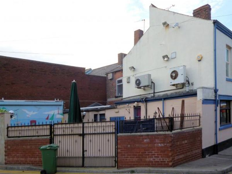 beer "garden" at rear entered via pub only. (Garden). Published on 30-09-2013