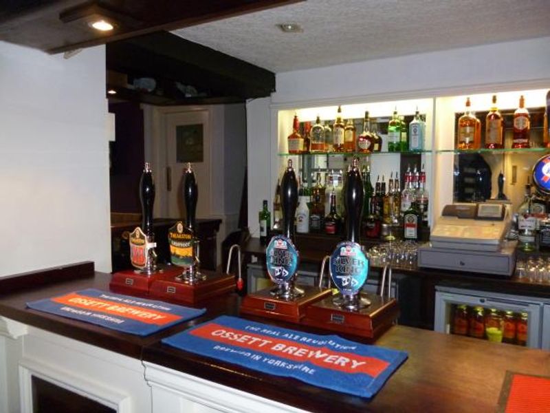 (Bar). Published on 10-02-2013