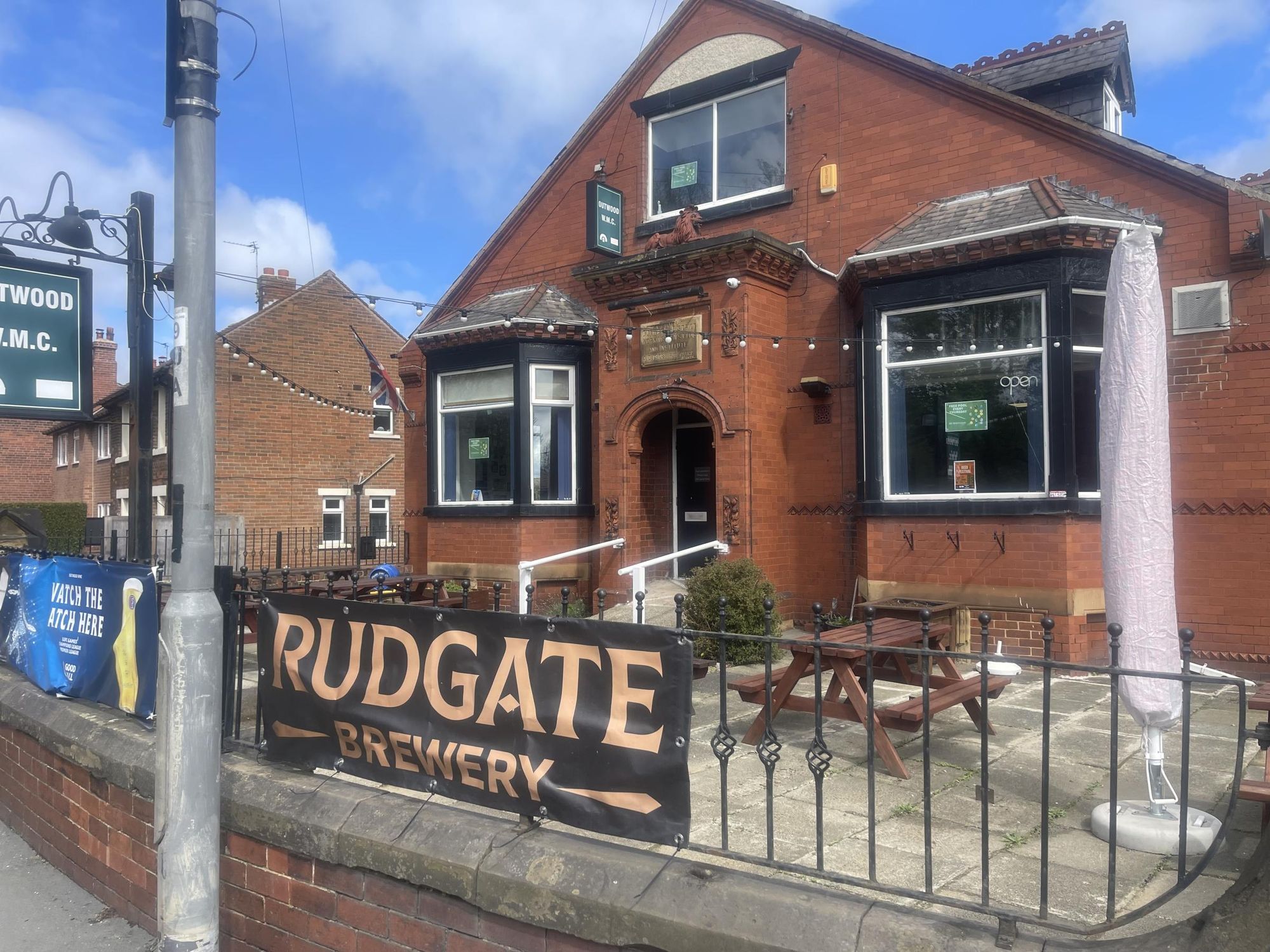 (Pub). Published on 19-04-2026