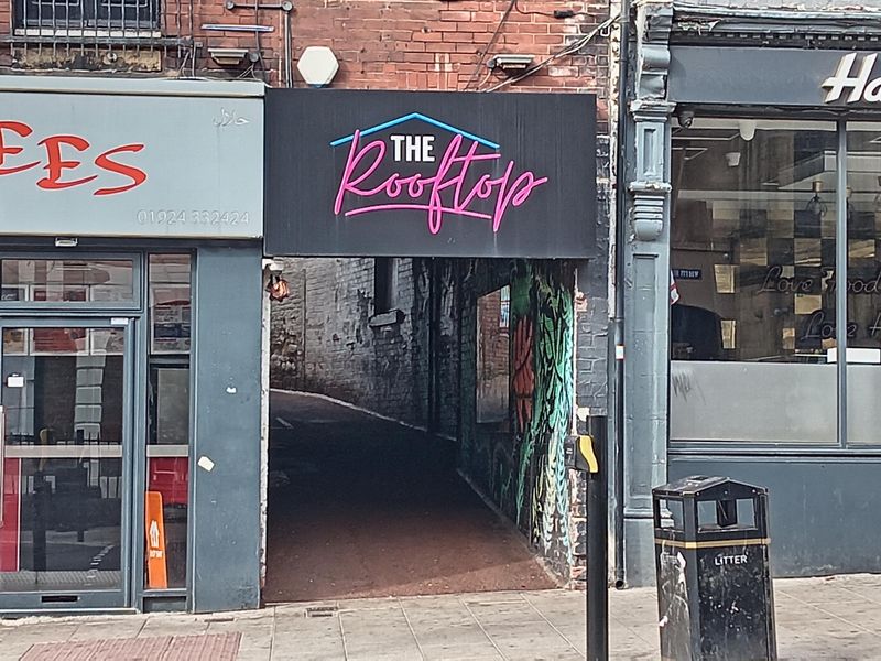 (Pub, External, Key). Published on 25-10-2026
