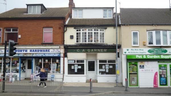 This picture shows the tap in a row of shops.. (External). Published on 14-04-2015