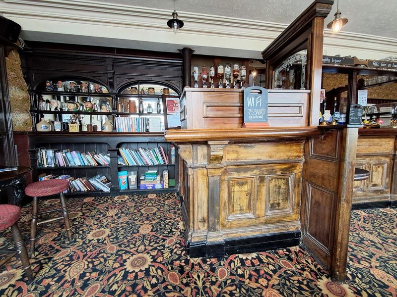 Front bar. (Pub, Bar). Published on 08-06-2025 