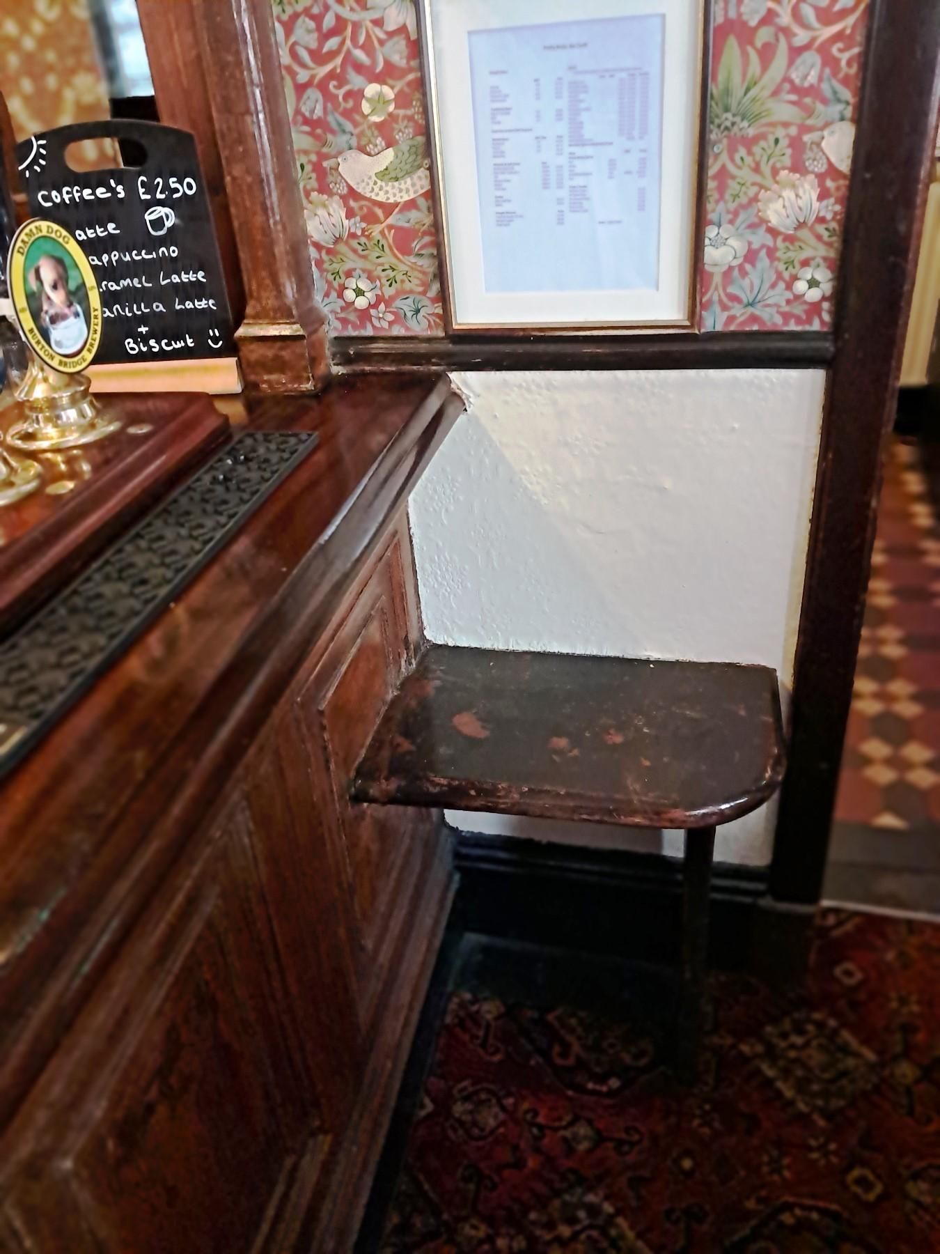 Rear Bar - small bench. (Pub, Bar). Published on 08-06-2025