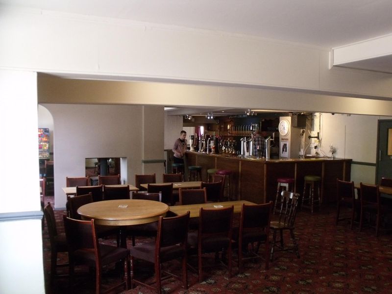 Bar area. (Bar, Customers). Published on 15-04-2017 