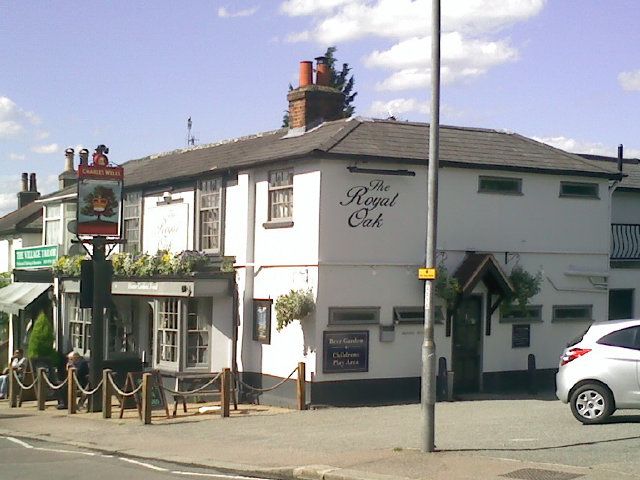 Royal Oak, Bushey. (Pub, External, Key). Published on 01-01-1970
