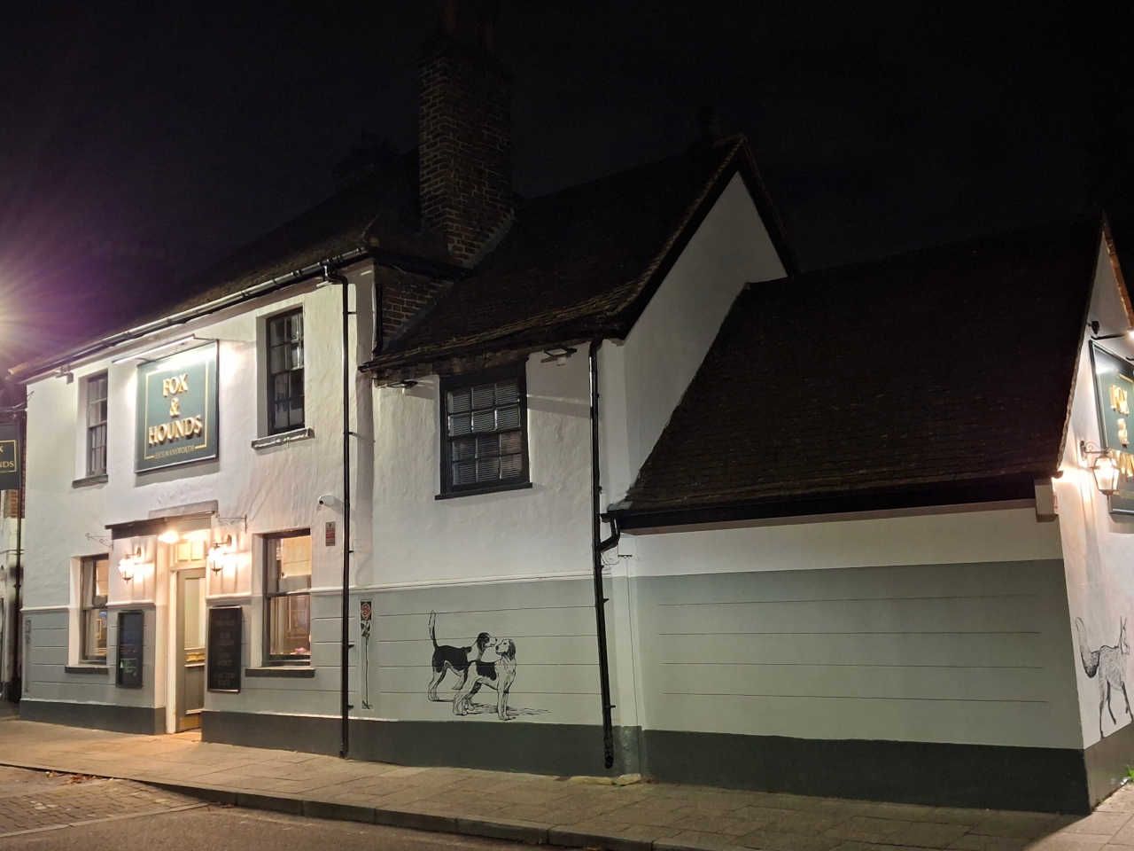 Fox and Hounds, Rickmansworth. (Pub, External, Key). Published on 11-05-2025
